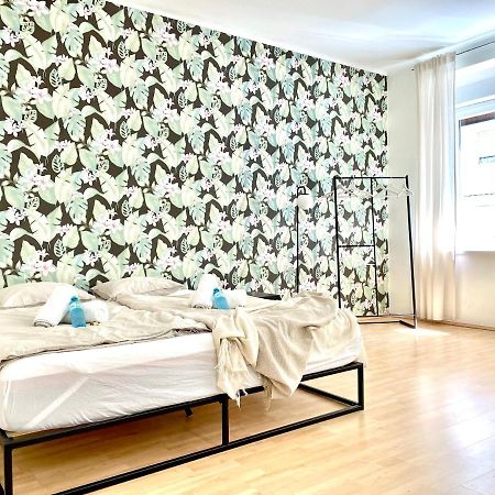 Central Comfy Apartment - Self Check-In Грац Екстериор снимка