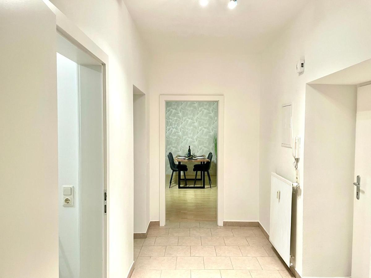 Central Comfy Apartment - Self Check-In Грац Екстериор снимка